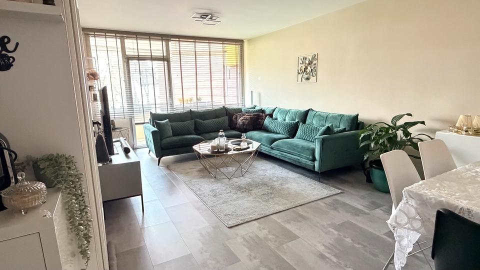 Hochparterre Köln Kalk - 4 Zimmer, 84 m&sup2;, 345.000&euro; | Angebot:26173320