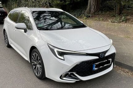 Toyota Corolla 110.000 km 26.900 &euro; Neuss 41462