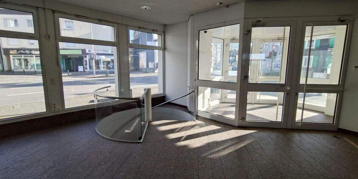 Gewerbeobjekt Remscheid Nord - 5 Zimmer, 257 m&sup2;, 2.190&euro; | Angebot:25796039