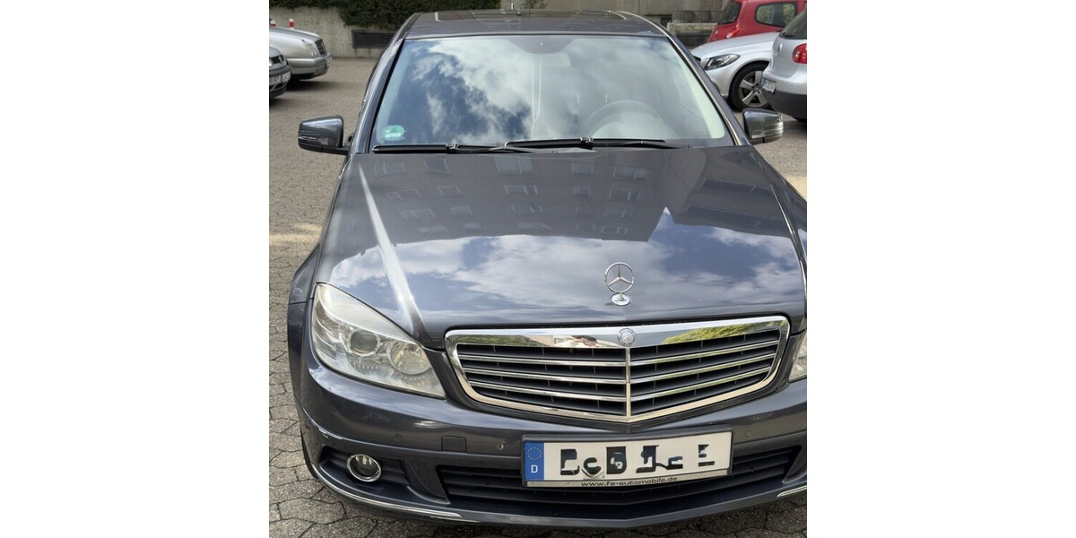 Mercedes-Benz C 220 186.839 km 8.300 &euro; Düsseldorf 40213