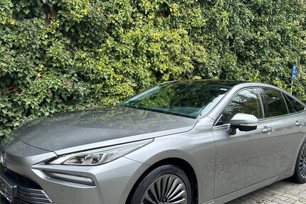 Toyota Mirai 89.500 km 11.490 &euro; Wuppertal 42281