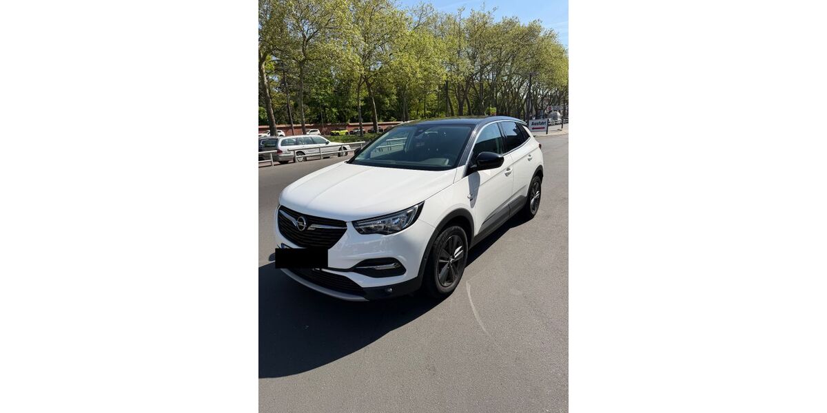 Opel Grandland (X) 61.800 km 13.950 &euro; Köln 50937