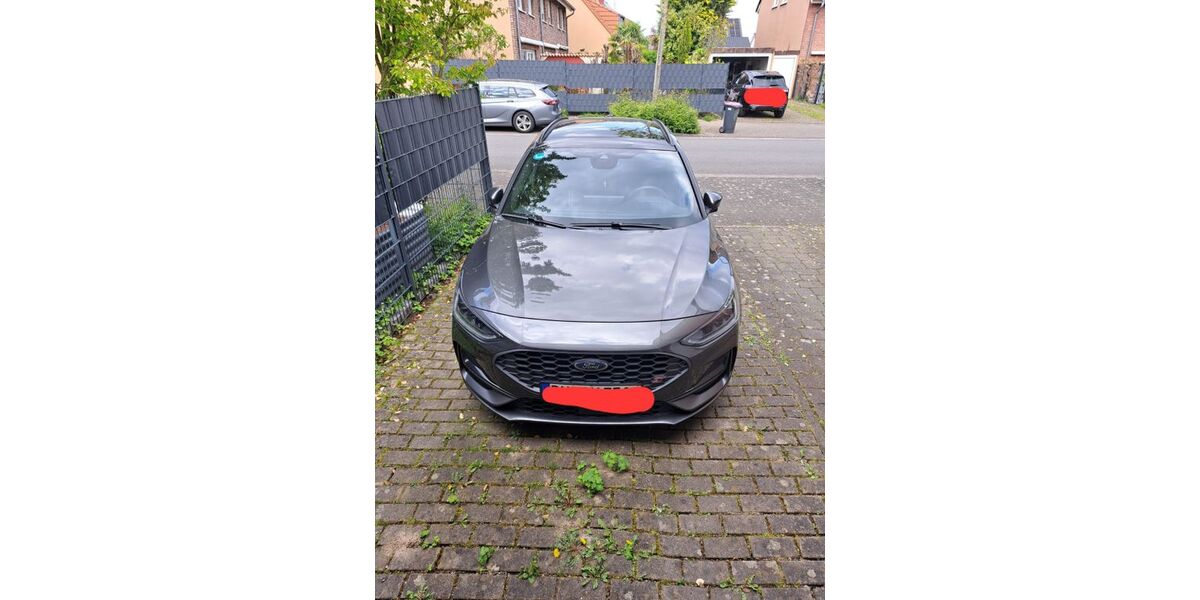 Ford Focus 10.500 km 34.750 &euro; Pulheim 50259