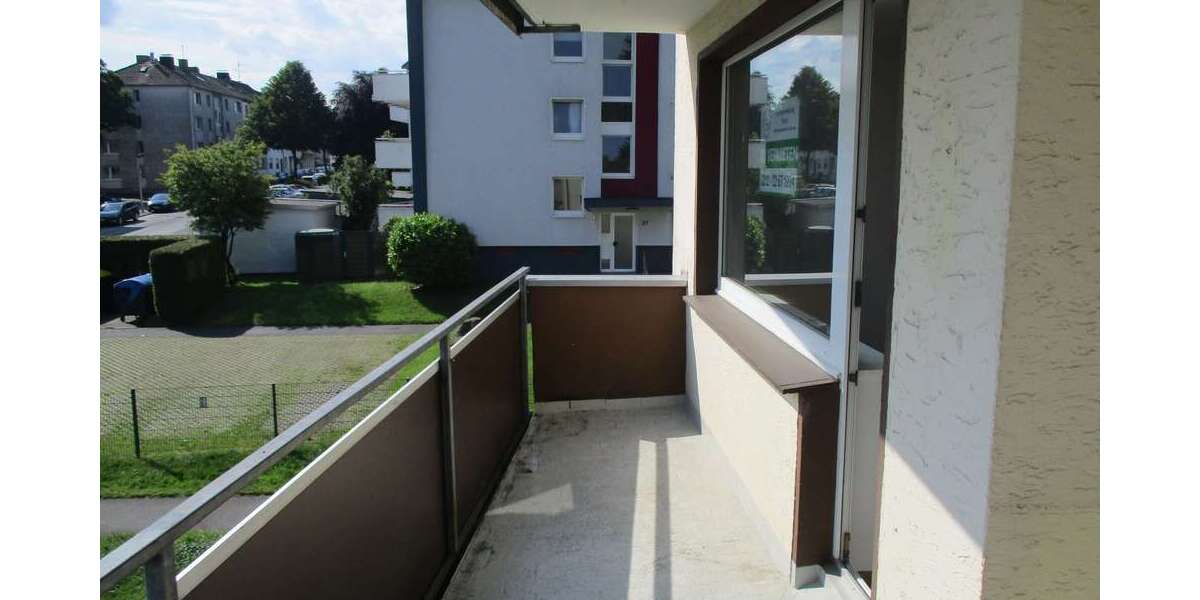 Etagenwohnung Solingen Central - 2 Zimmer, 61 m&sup2;, 520&euro; | Angebot:25984164