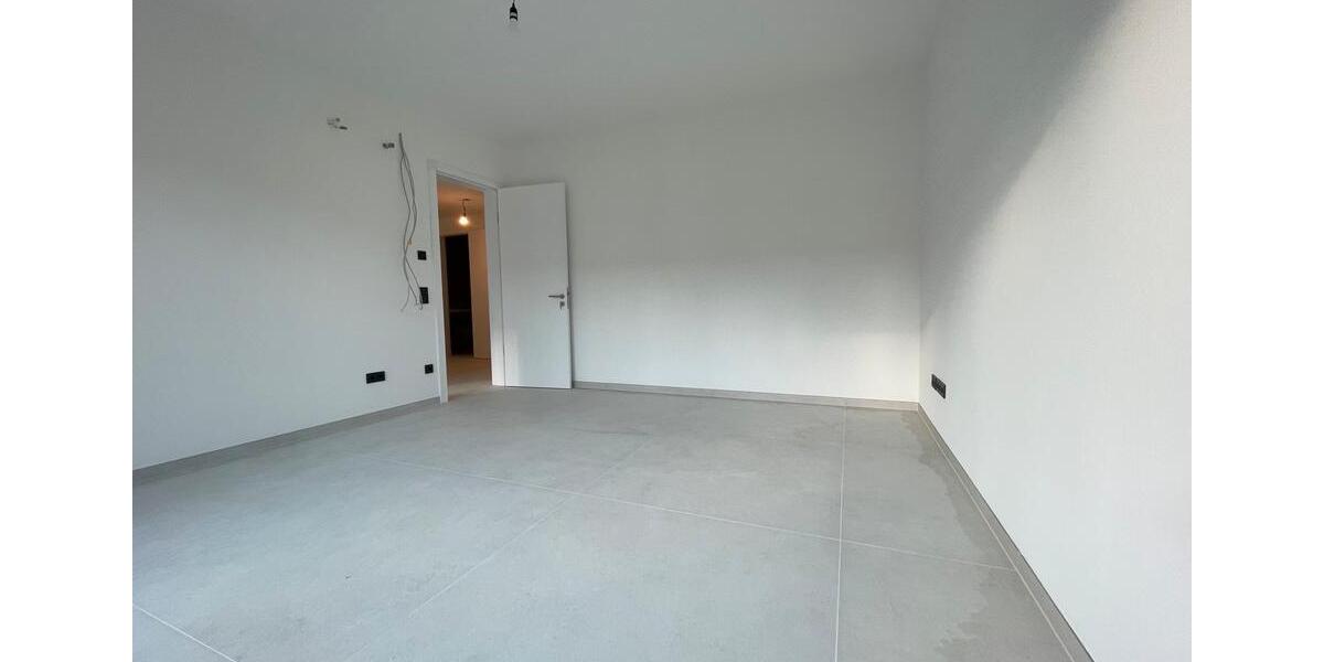 Etagenwohnung Hilden - 3 Zimmer, 100 m&sup2;, 2.000&euro; | Angebot:22711235