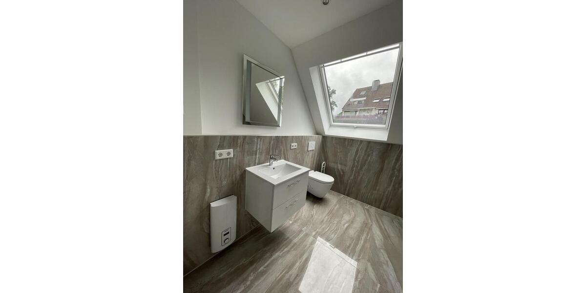 Maisonettenwohnung Düsseldorf Stadtbezirk 8 - 5 Zimmer, 95 m&sup2;, 2.800&euro; | Angebot:24600357