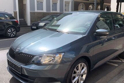 Skoda Fabia 122.500 km 6.250 &euro; Bergisch Gladbach 51465