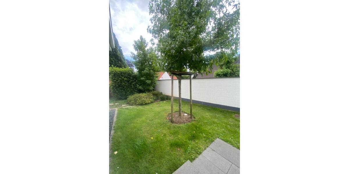 Doppelhaushälfte Düsseldorf Stadtbezirk 5 - 6 Zimmer, 220 m&sup2;, 5.900&euro; | Angebot:25867014