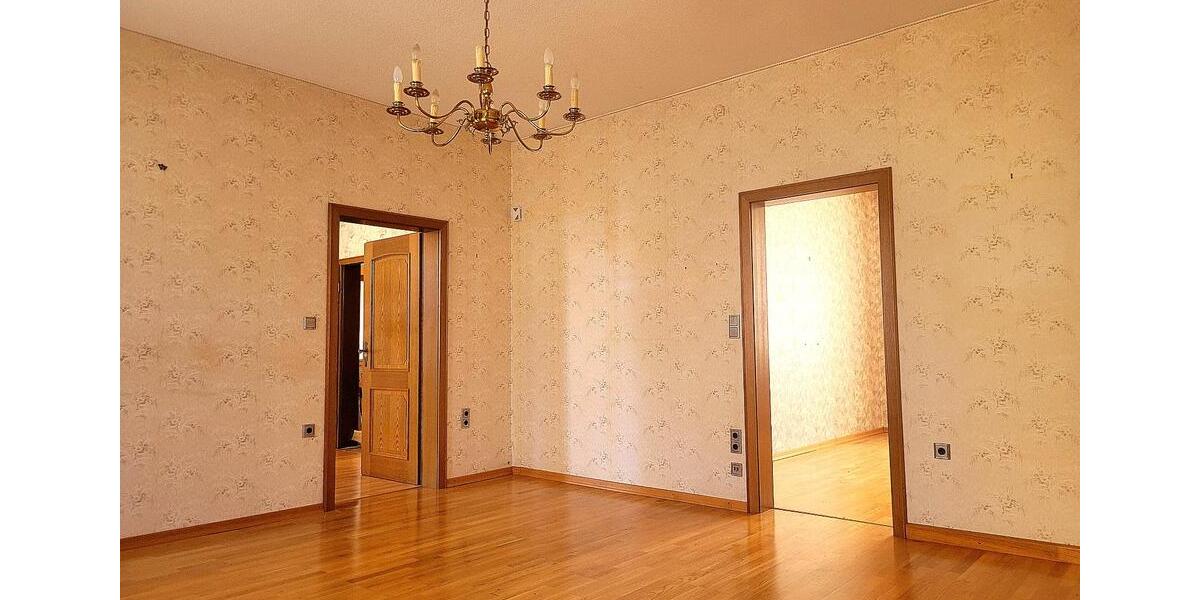 Etagenwohnung Wuppertal Gemarkung Langerfeld - 4 Zimmer, 92 m&sup2;, 670&euro; | Angebot:25723640