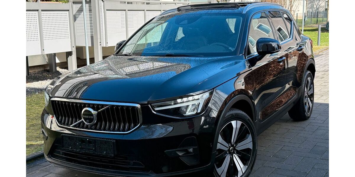 Volvo XC40 138.000 km 24.840 &euro; Düsseldorf 40468