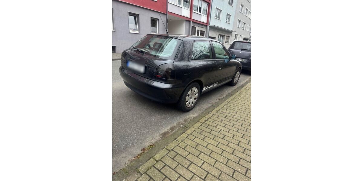 Audi A3 298.796 km 800 &euro; Köln 50767