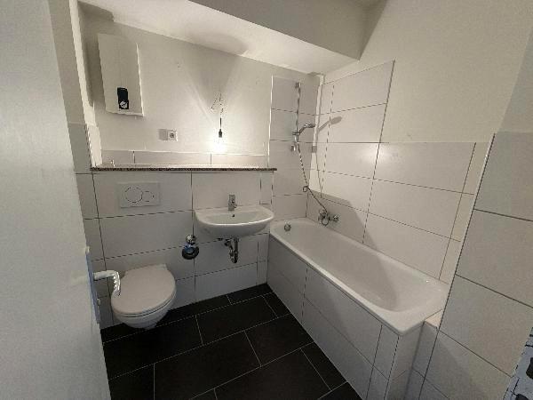 Etagenwohnung Meerbusch Necklenbroich - 2 Zimmer, 55 m&sup2;, 585&euro; | Angebot:25328607