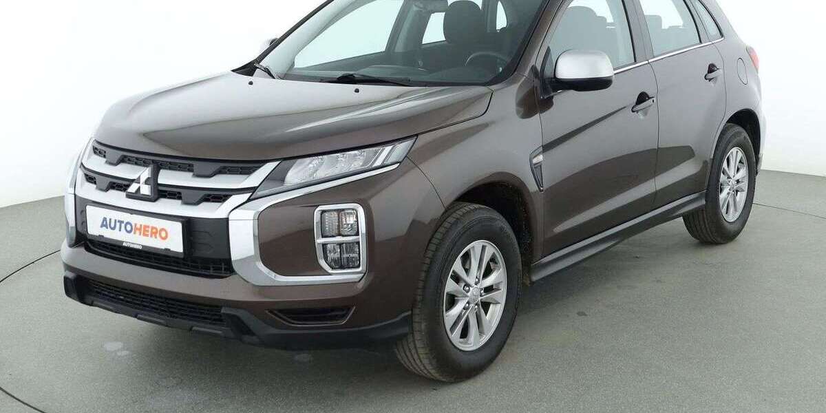 Mitsubishi ASX 49.801 km 17.990 &euro; Köln 50739