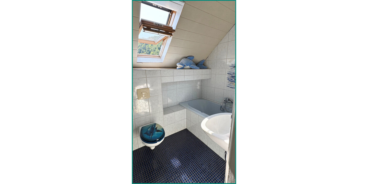 AUS ZWEI MACH 1: PROVISIONSFREIE 3 ZIMMER-ALTBAUWOHNUNG MIT VIEL PLATZ IM DENKMAL VON VOGELSMÜHLERAD - Etagenwohnung Radevormwald Dahlerau | Angebot:26321531