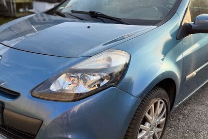 Renault Clio 136.000 km 3.350 &euro; Mülheim 45472