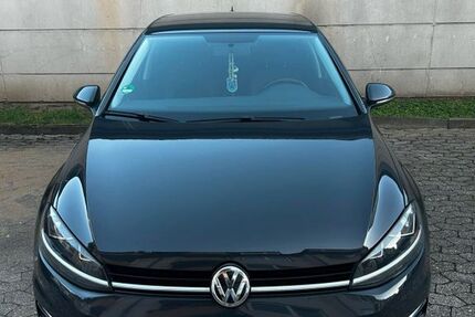 VW Golf 212.000 km 12.200 &euro; Köln 51067