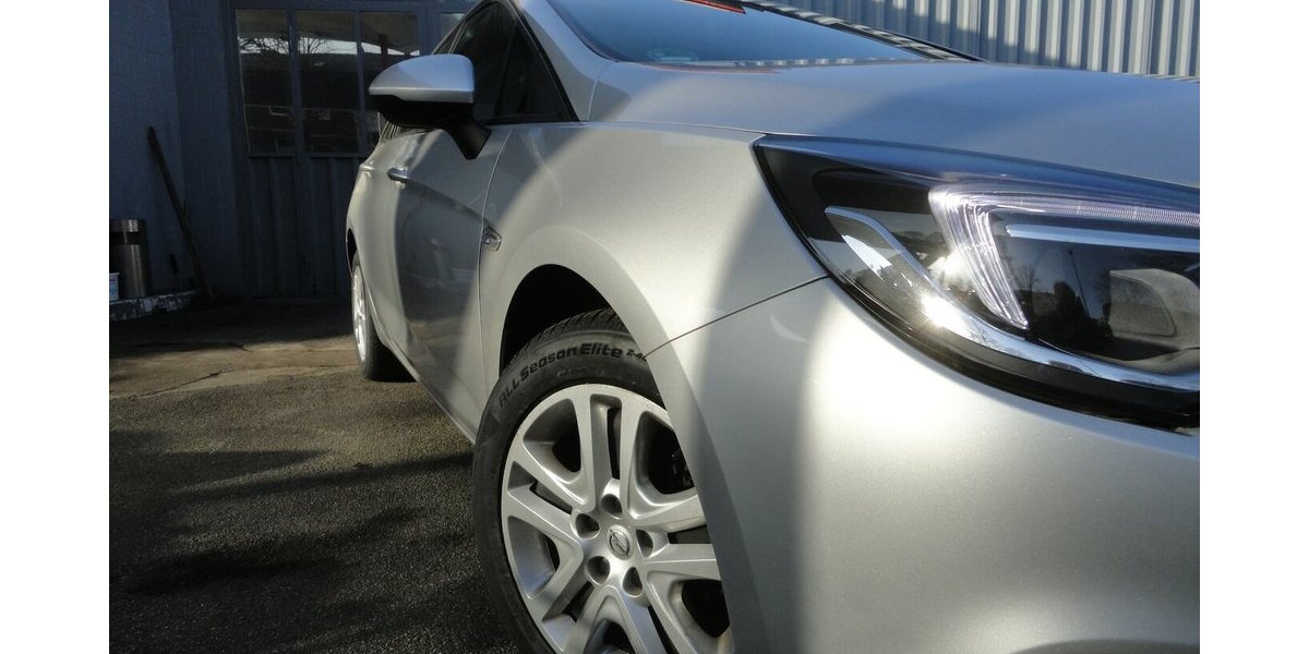 Opel Astra Edition 1,4 Klimatr. PDC V+H Allwetter Shz 90.000 km 8.990 &euro; Neuss 41462