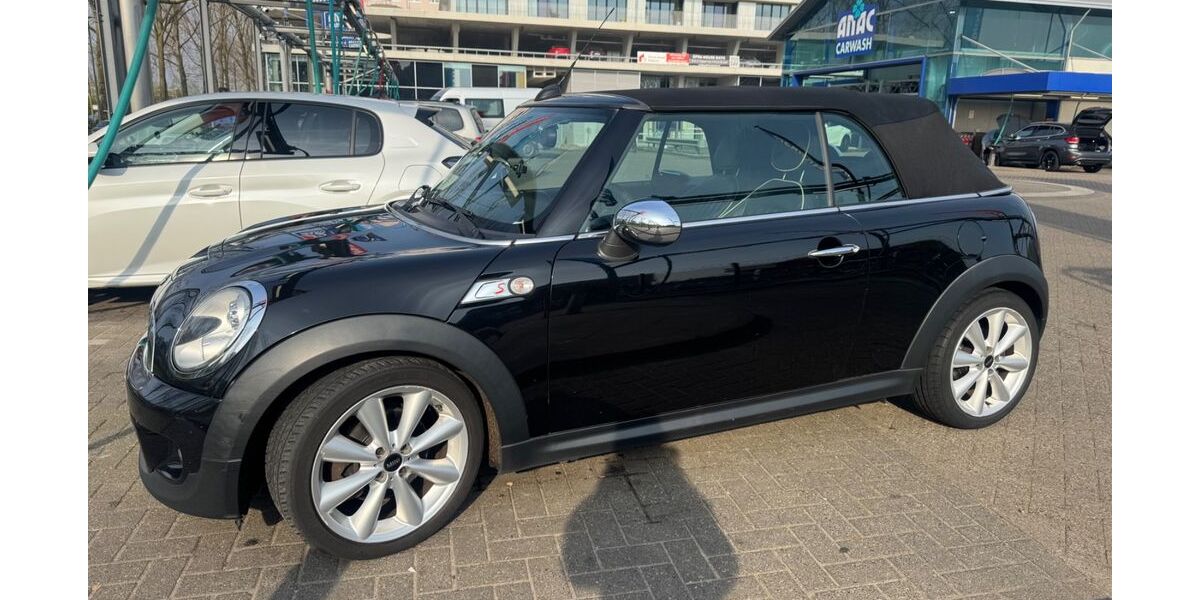 Mini Cooper SD Cabrio 187.000 km 8.500 &euro; Düsseldorf 40476