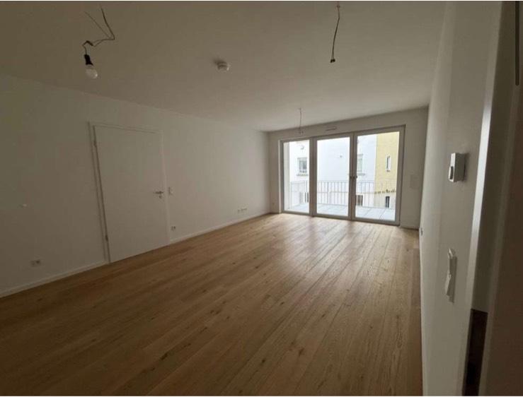 Etagenwohnung Düsseldorf Stadtbezirk 3 - 2 Zimmer, 59 m&sup2;, 1.490&euro; | Angebot:26040815