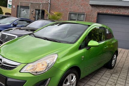 Opel Corsa 146.800 km 3.500 &euro; Solingen 42651