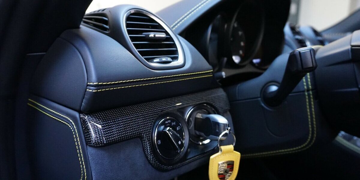 Porsche Boxster Spyder PCCB 918 PDLS+ Approved Bose 7.890 km 118.900 &euro; Wuppertal 42327