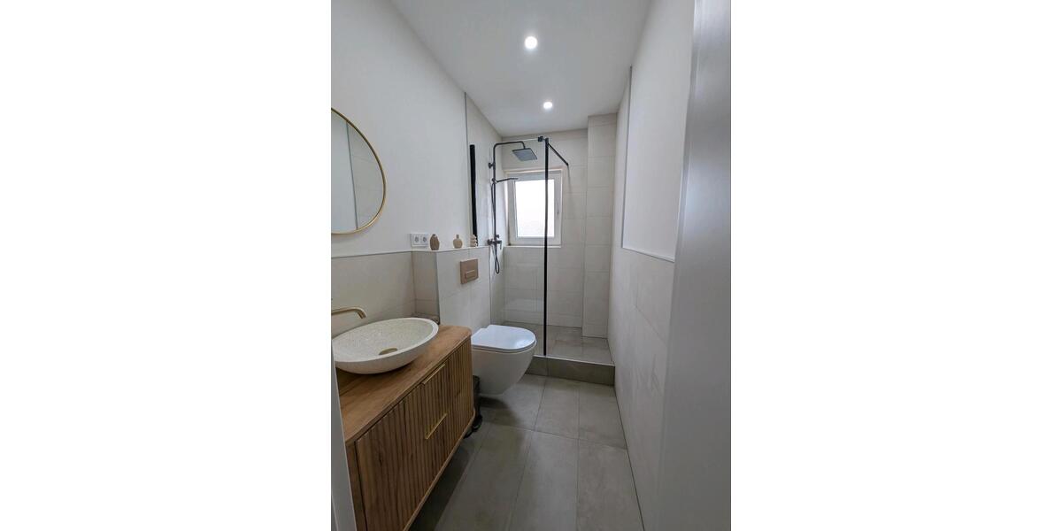 Etagenwohnung Köln Lindenthal - 3 Zimmer, 68 m&sup2;, 1.950&euro; | Angebot:25641728