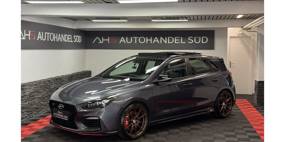 Hyundai i30 74.000 km 22.999 &euro; Remscheid 42857