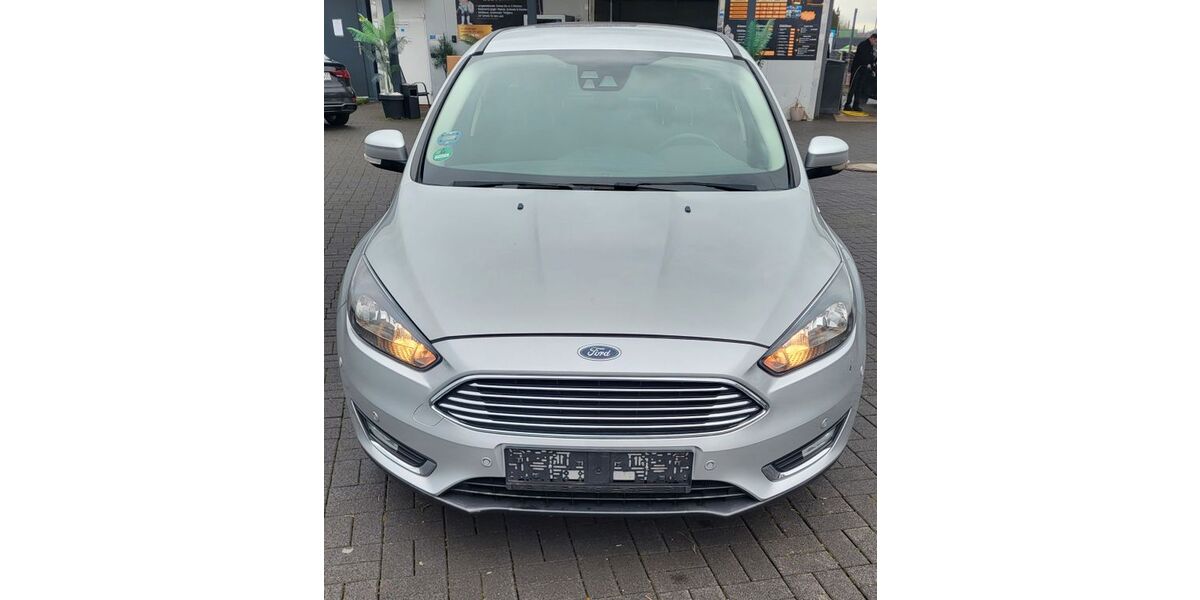 Ford Focus 72.000 km 7.500 &euro; Köln 50825
