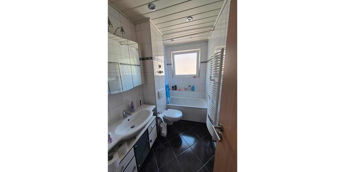 Etagenwohnung Wuppertal Gemarkung Langerfeld - 4 Zimmer, 135 m&sup2;, 270.000&euro; | Angebot:26323377