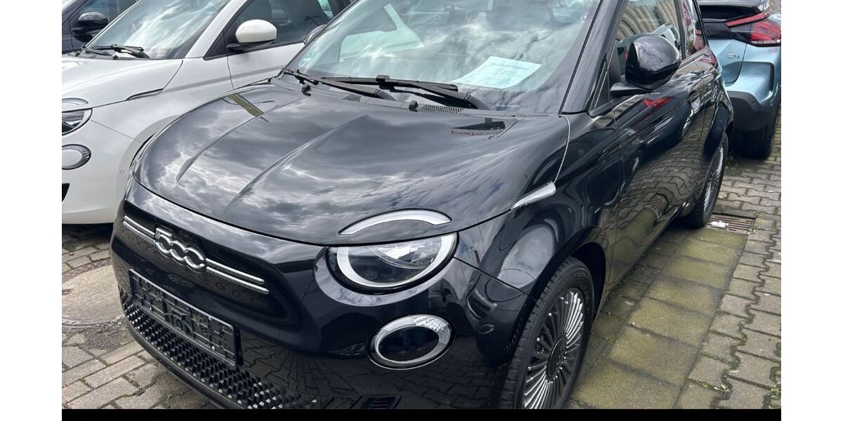 Fiat 500e 24.313 km 20.880 &euro; Köln 51149