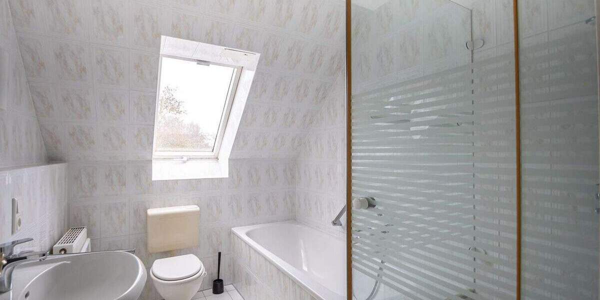 Reihenmittelhaus Neuss Westfeld - 4 Zimmer, 105 m&sup2;, 395.000&euro; | Angebot:25836576