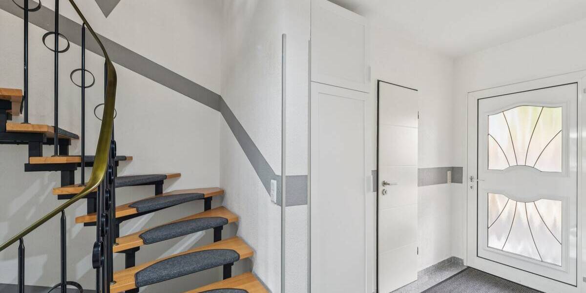 Reihenmittelhaus Dormagen Hackenbroich - 6 Zimmer, 107 m&sup2;, 470.000&euro; | Angebot:26291688