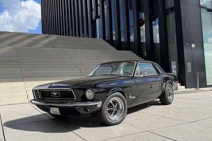 Ford Mustang 98.000 km 33.900 &euro; Düsseldorf 40221