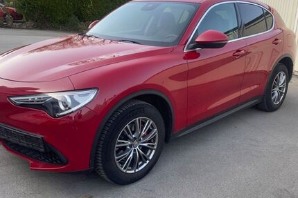 Alfa Romeo Stelvio 105.000 km 20.900 &euro; Remscheid 42855
