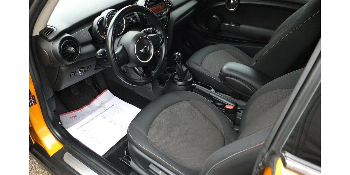 Mini One D KLIMAAUTOMATIK PDC SITZHEIZUNG WINTERREIFEN 122.875 km 8.500 &euro; Köln 50858