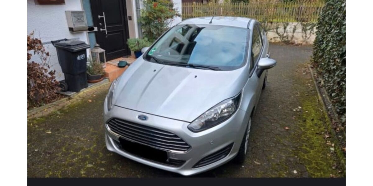 Ford Fiesta 95.730 km 4.500 &euro; Düsseldorf 40597