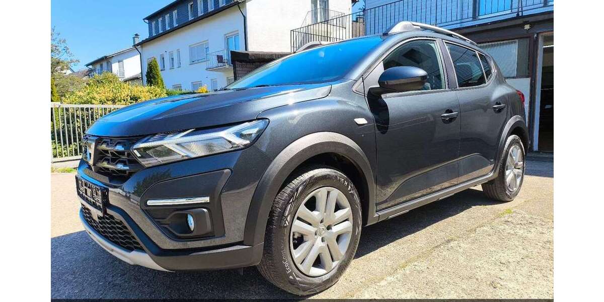 Dacia Sandero 15.600 km 14.950 &euro; Solingen 42657