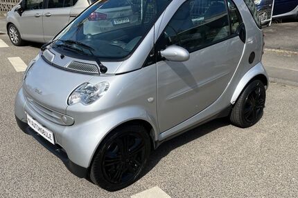Smart ForTwo 15.000 km 2.990 &euro; Köln 50735