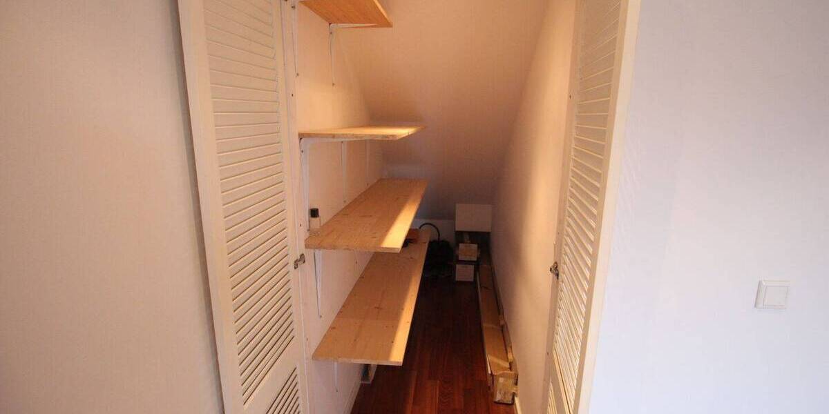 Reihenmittelhaus Düsseldorf Stockum - 4 Zimmer, 106 m&sup2;, 700.000&euro; | Angebot:26105538