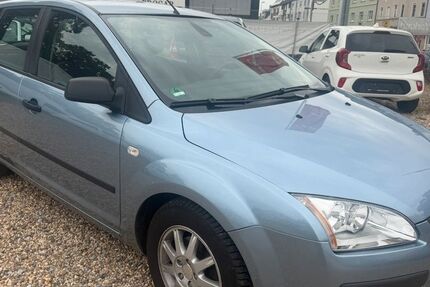 Ford Focus 79.800 km 3.990 &euro; Leverkusen 51371