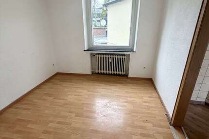 Wohnung Solingen Solingen-Mitte - 2 Zimmer, 36 m&sup2;, 360&euro; | Angebot:26272628