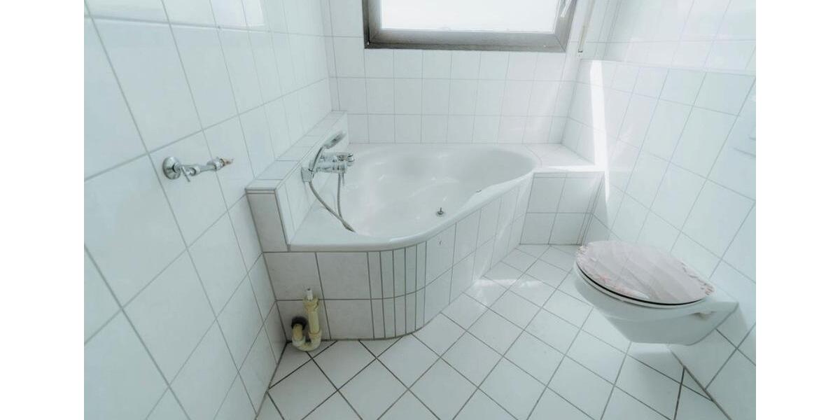 Dachgeschoßwohnung Pulheim - 2 Zimmer, 80 m&sup2;, 1.100&euro; | Angebot:25858771