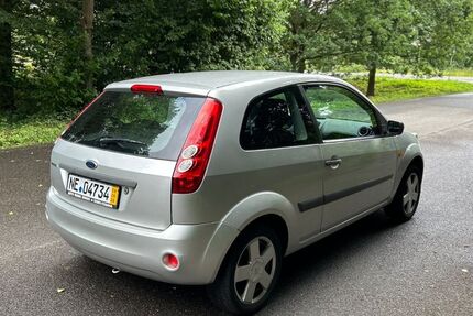 Ford Fiesta 209.500 km 1.800 &euro; Neuss 41469
