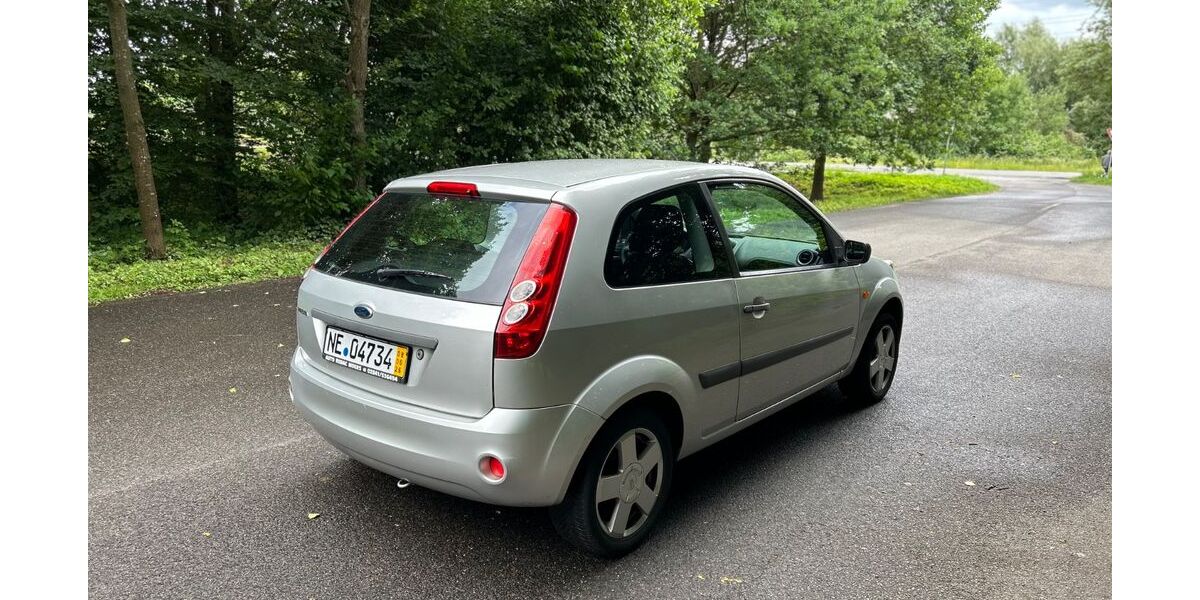 Ford Fiesta 209.500 km 1.800 &euro; Neuss 41469