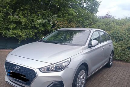Hyundai i30 65.000 km 13.100 &euro; Wermelskirchen 42929