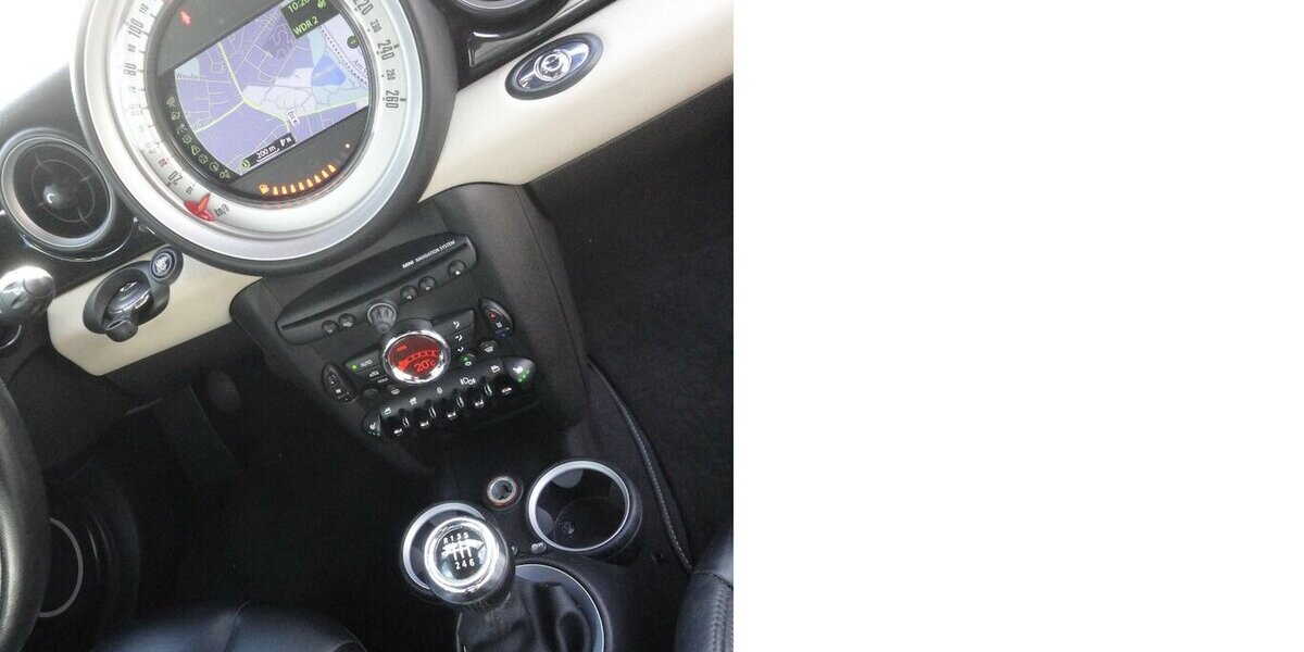 Mini Cooper Cabrio Chili Navi Xenon Leder Klima SHZ 81.000 km 8.950 &euro; Neuss 41462