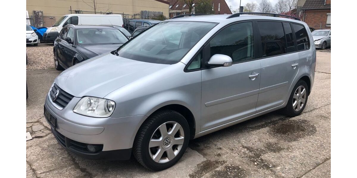 VW Touran 174.564 km 2.290 &euro; Düsseldorf 40231