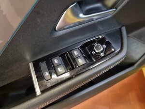 Opel Astra Ultimate Plug-in-Hybrid Navi Head Up 24.396 km 22.490 &euro; HAAN 42781