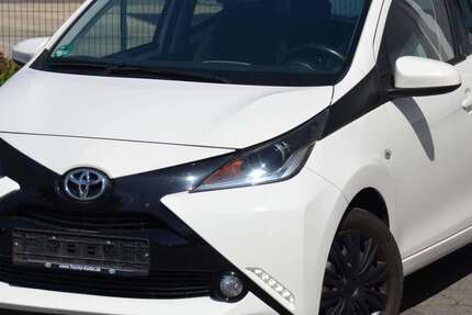 Toyota Aygo 139.792 km 6.890 &euro; Düsseldorf 40599