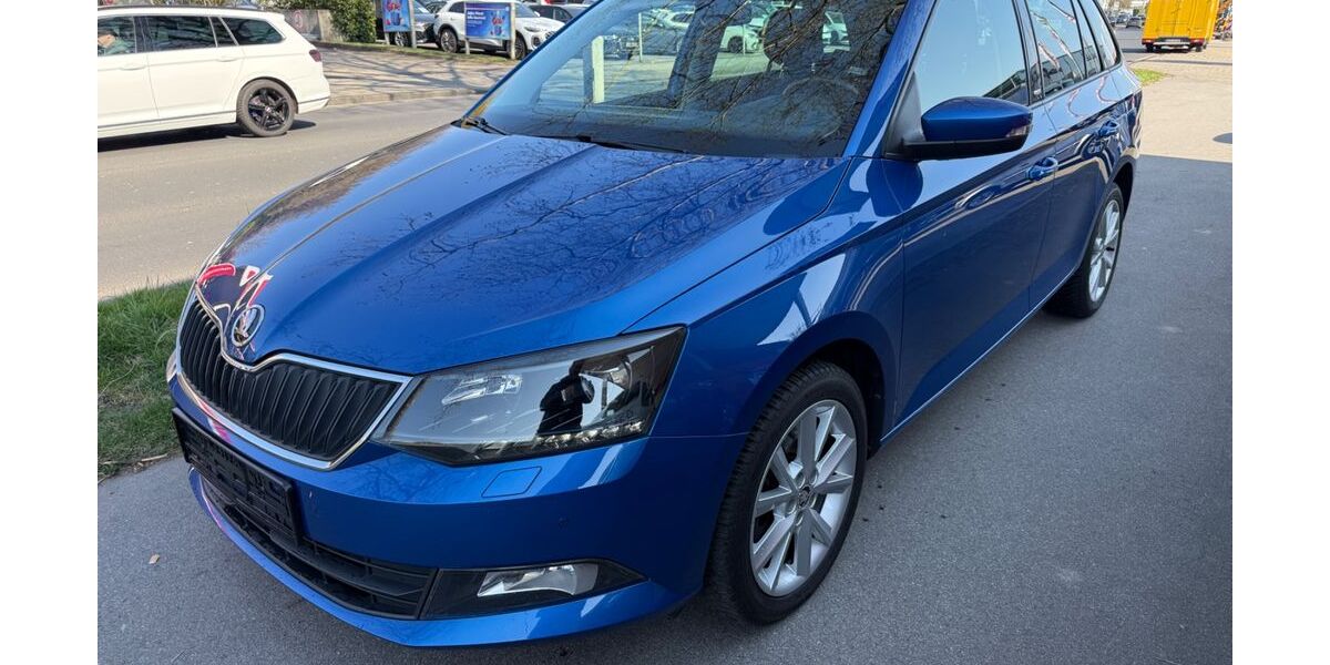 Skoda Fabia 97.000 km 11.950 &euro; mettmann 40822